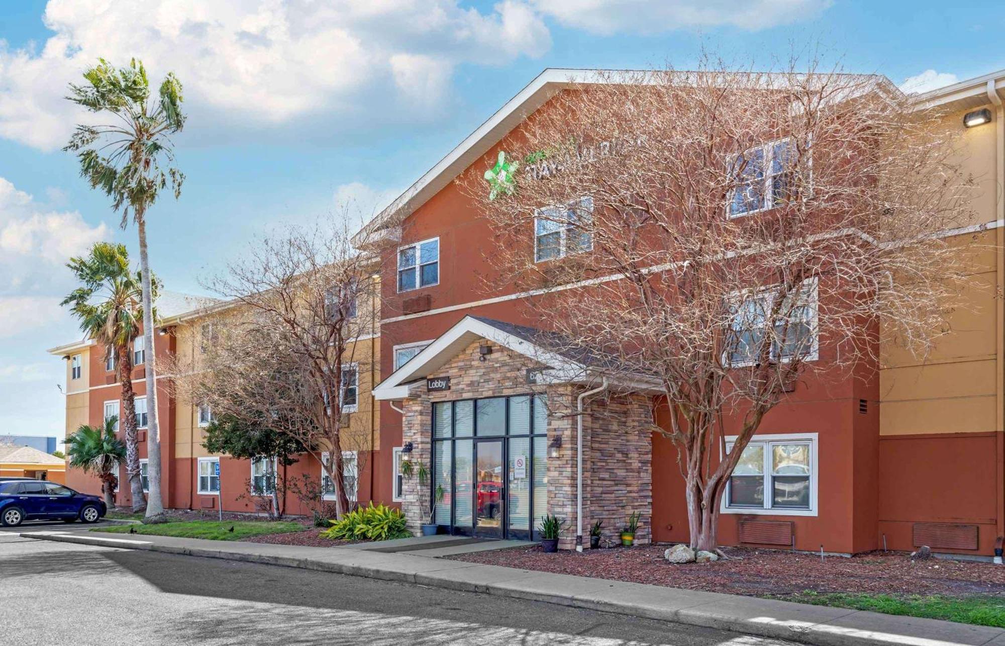 Hotel Extended America - - Staples 2*