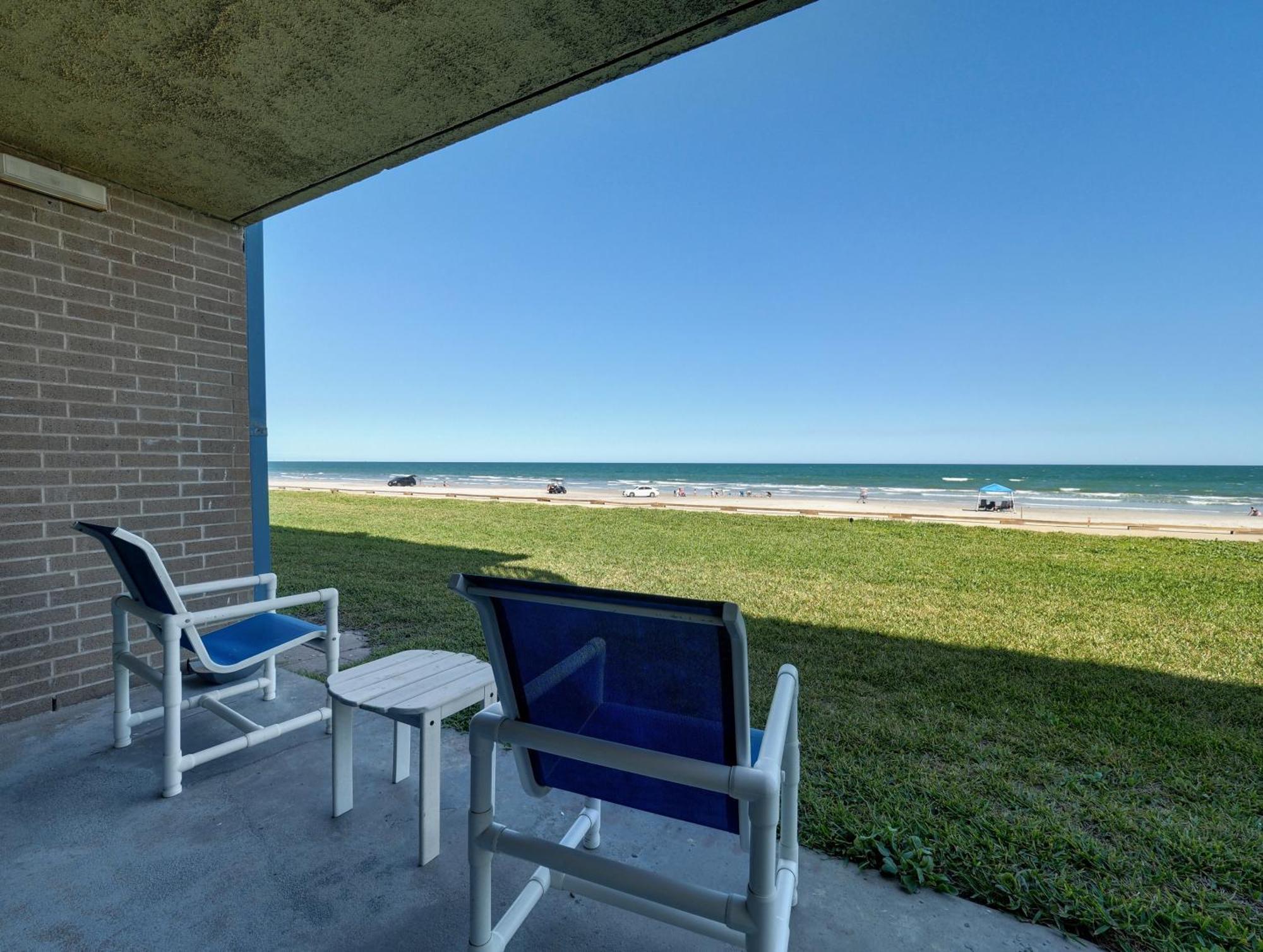 On The Beachfront Direct View & Access To Heated Pool Island House Unit 113 Aparthotel *