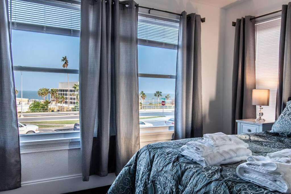 Tranquil Terrace - Whole Duplex Holiday home Corpus Christi