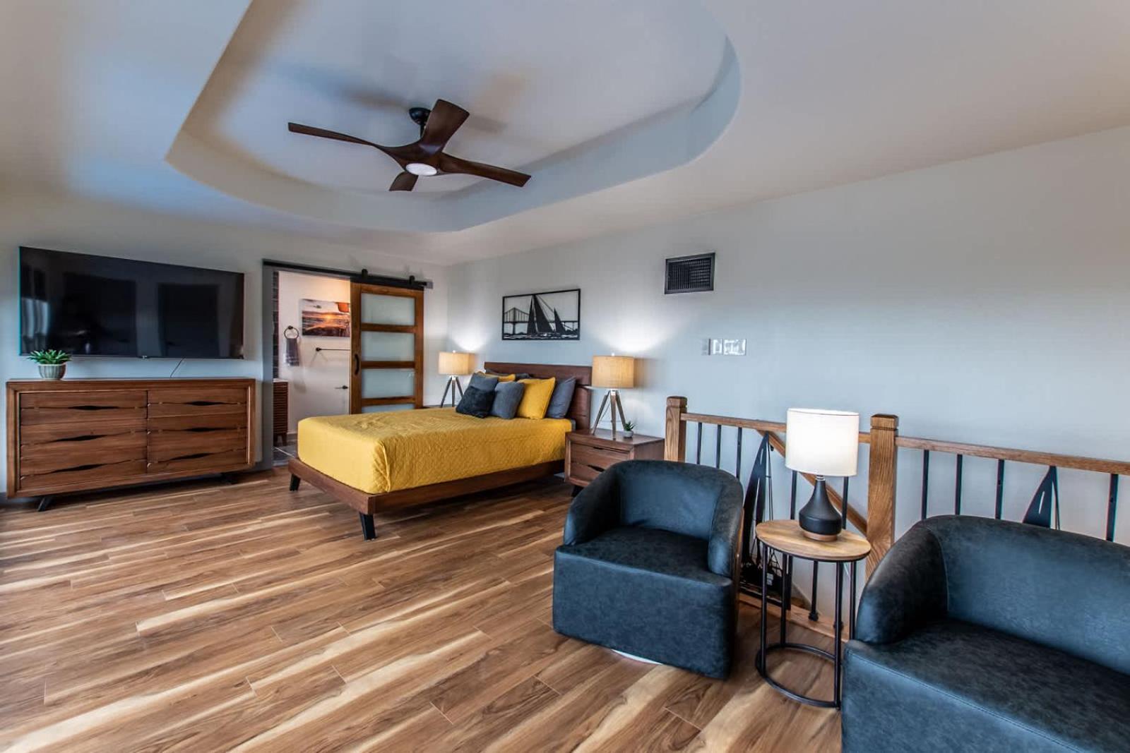 Luxury On Ocean Drive - Sleeps 28 Holiday home *