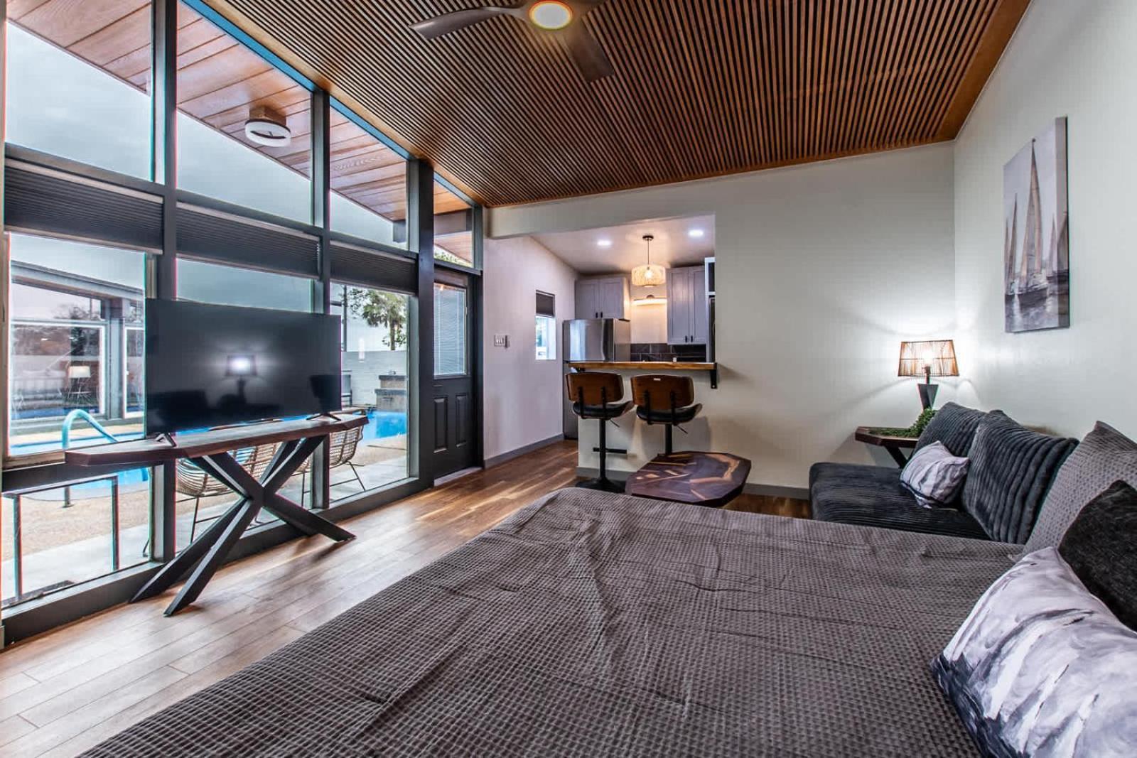 Luxury On Ocean Drive - Sleeps 28 * Corpus Christi