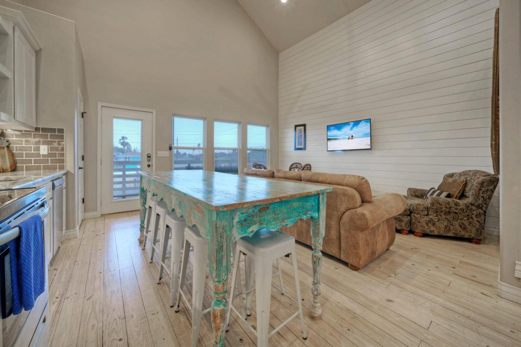 Holiday home The Pintail By Avantstay Modern Chic Near Ocean Corpus Christi