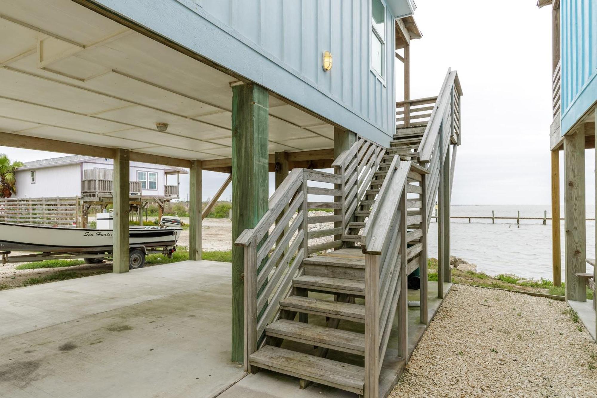 Holiday home Fins And Feathers By Avantstay Waterfront Views