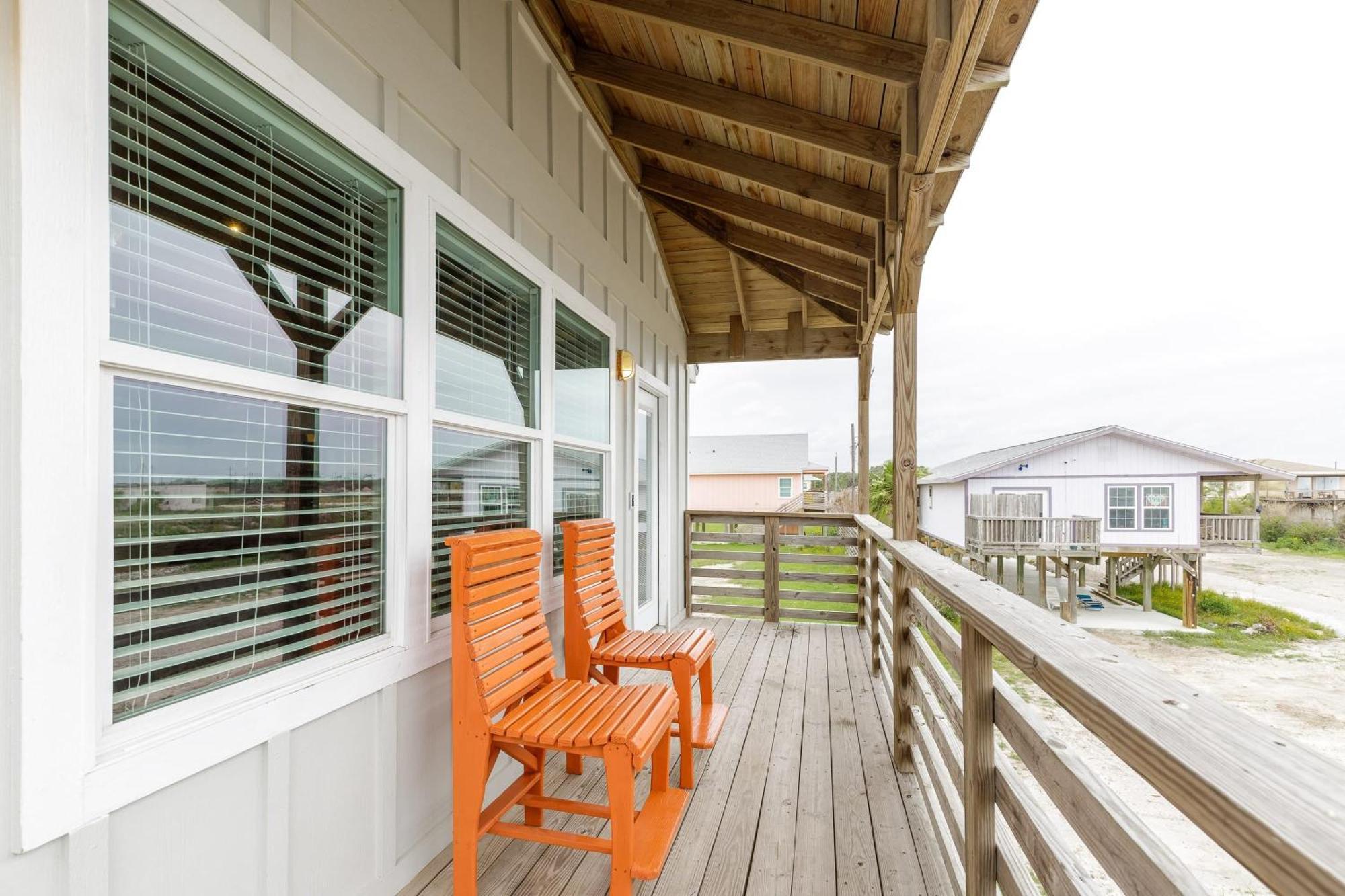 Fins And Feathers By Avantstay Waterfront Views *