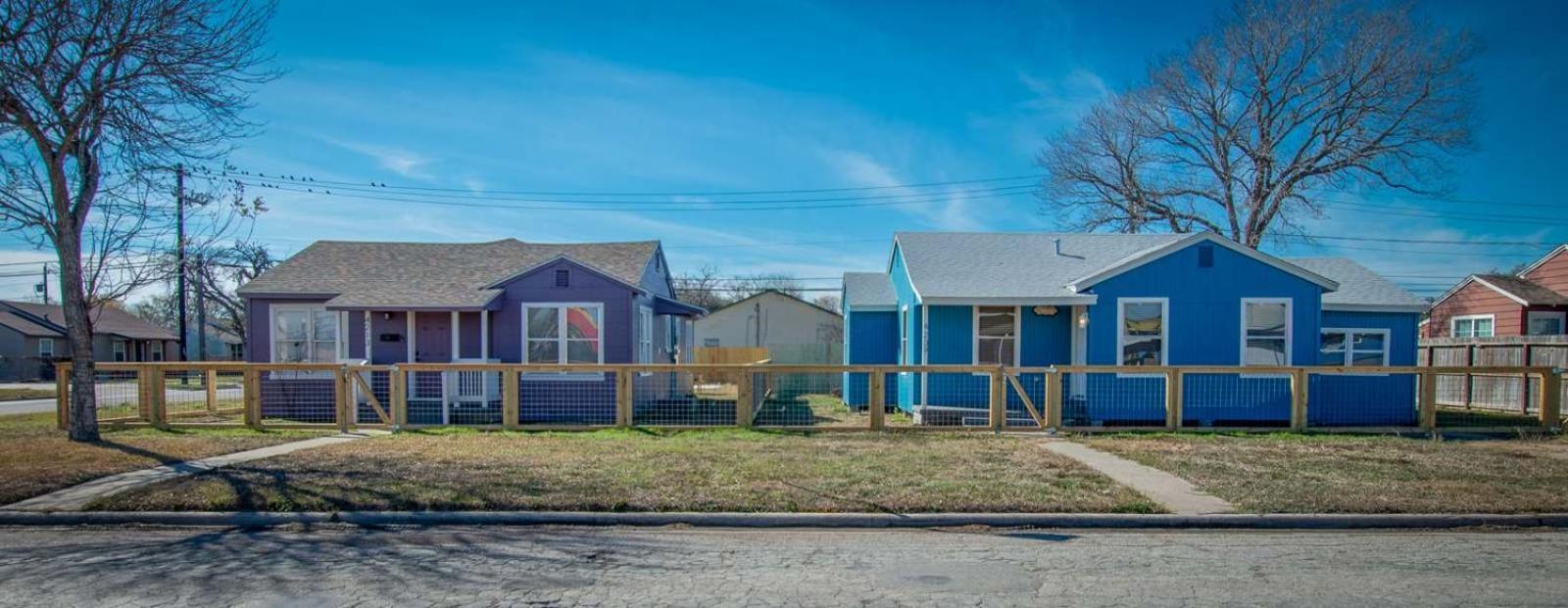 Seaside Escape Two Fully Remodeled Homes For Your Group *