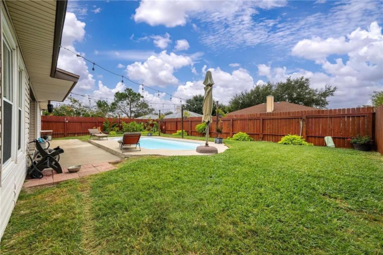 Blissful Heated Pool Retreat