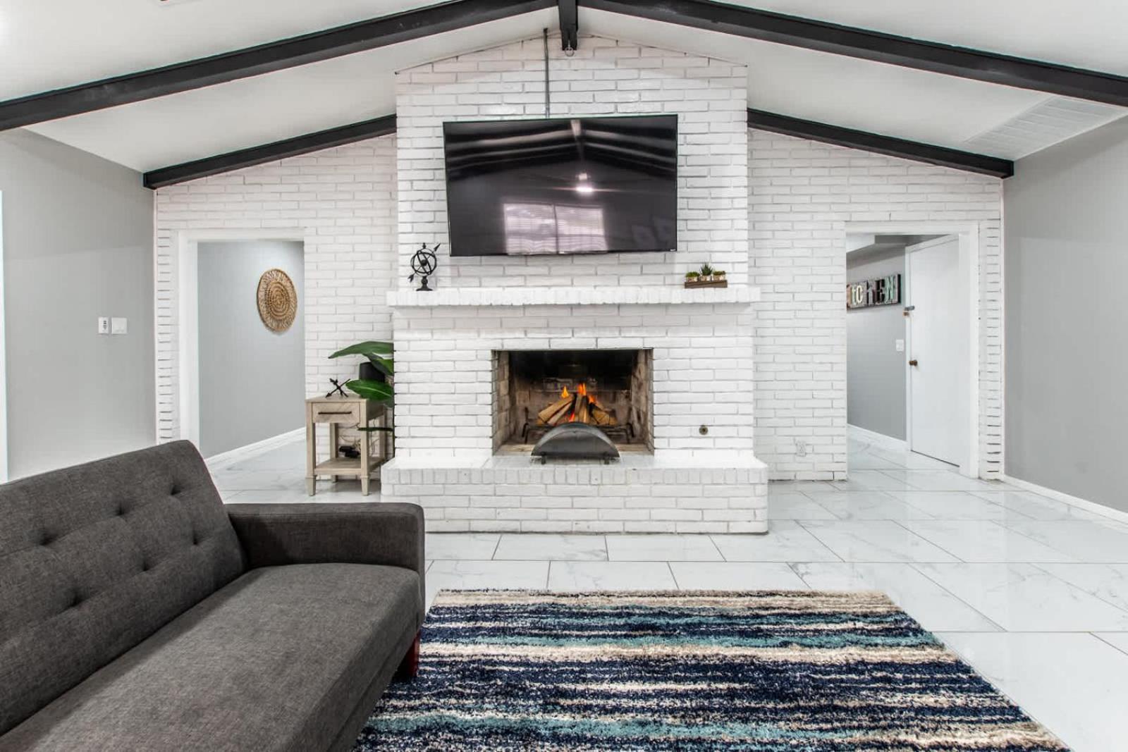 Contemporary Coastal Oasis Awaits Holiday home