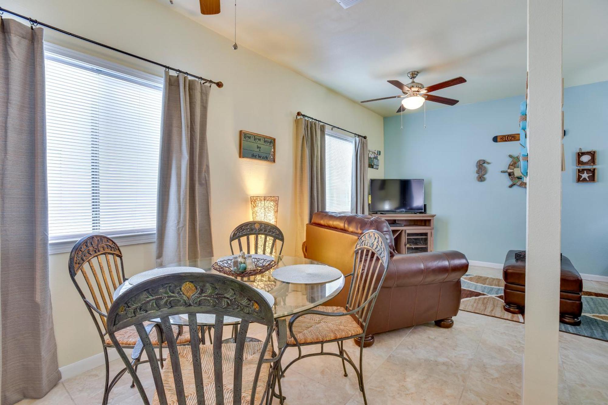 Apartment Padre Island With Pool Access - Walk To Beach! *