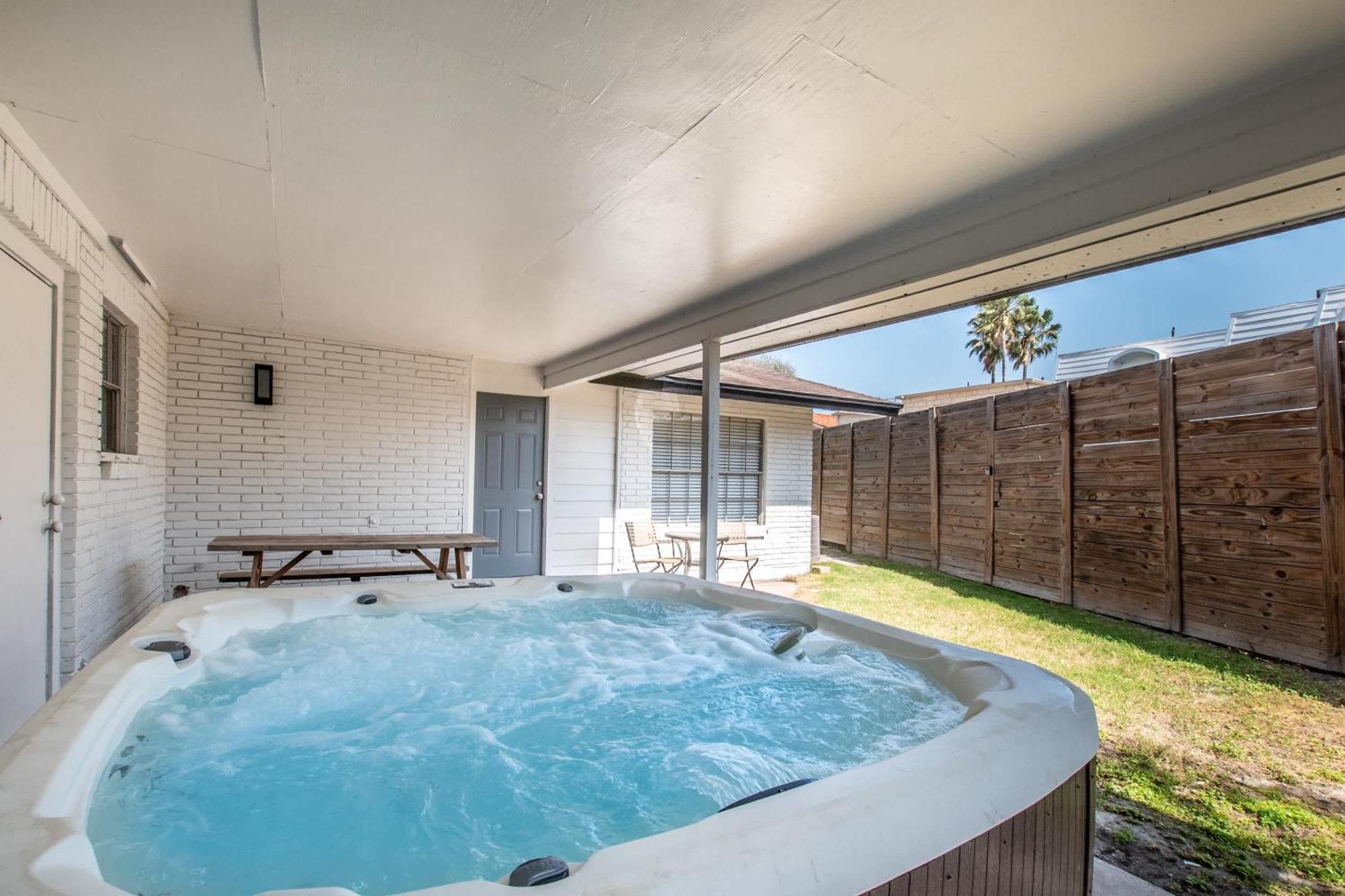 Contemporary Coastal Oasis Awaits Holiday home *