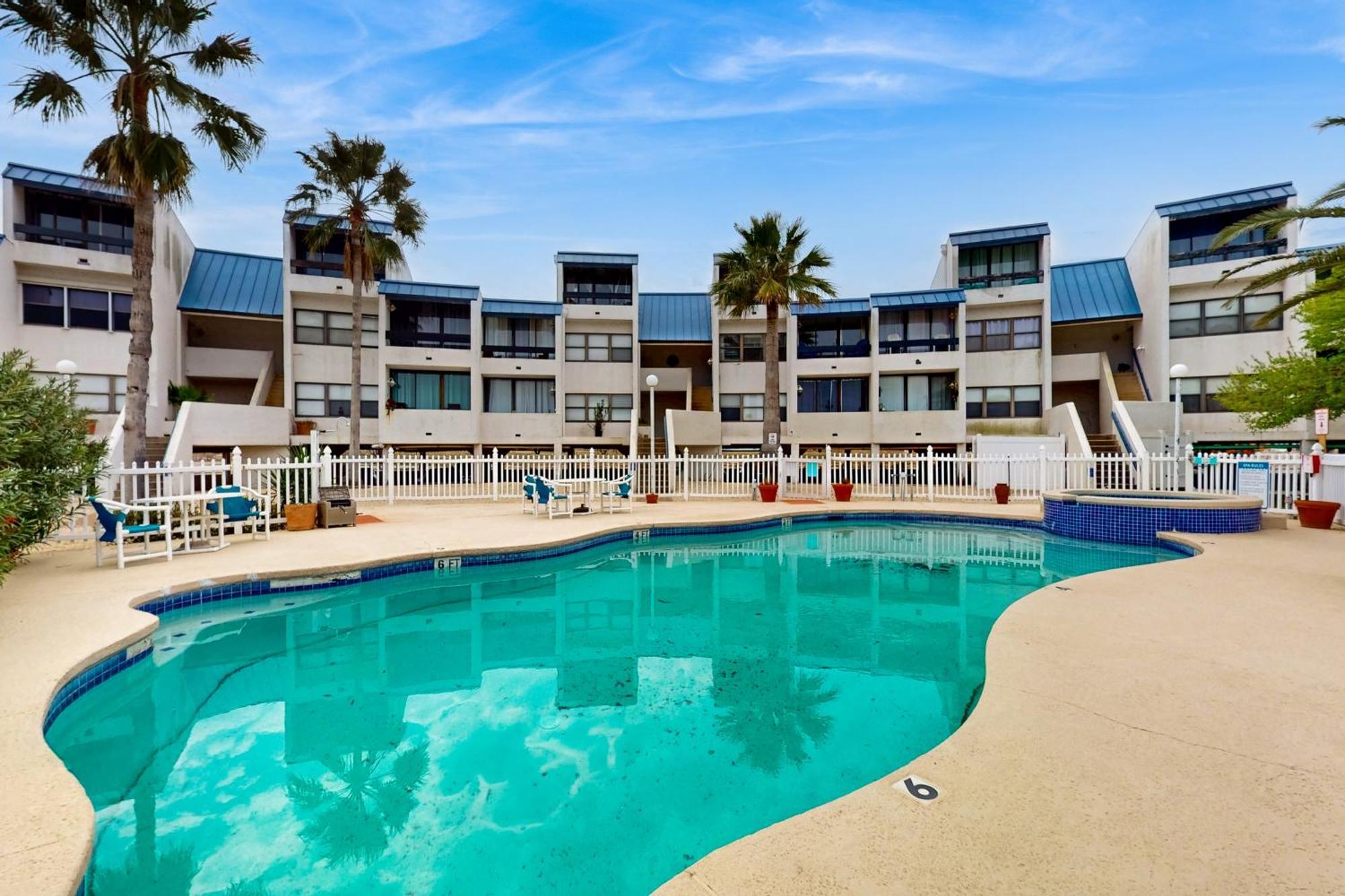 Apartment Fairways #204