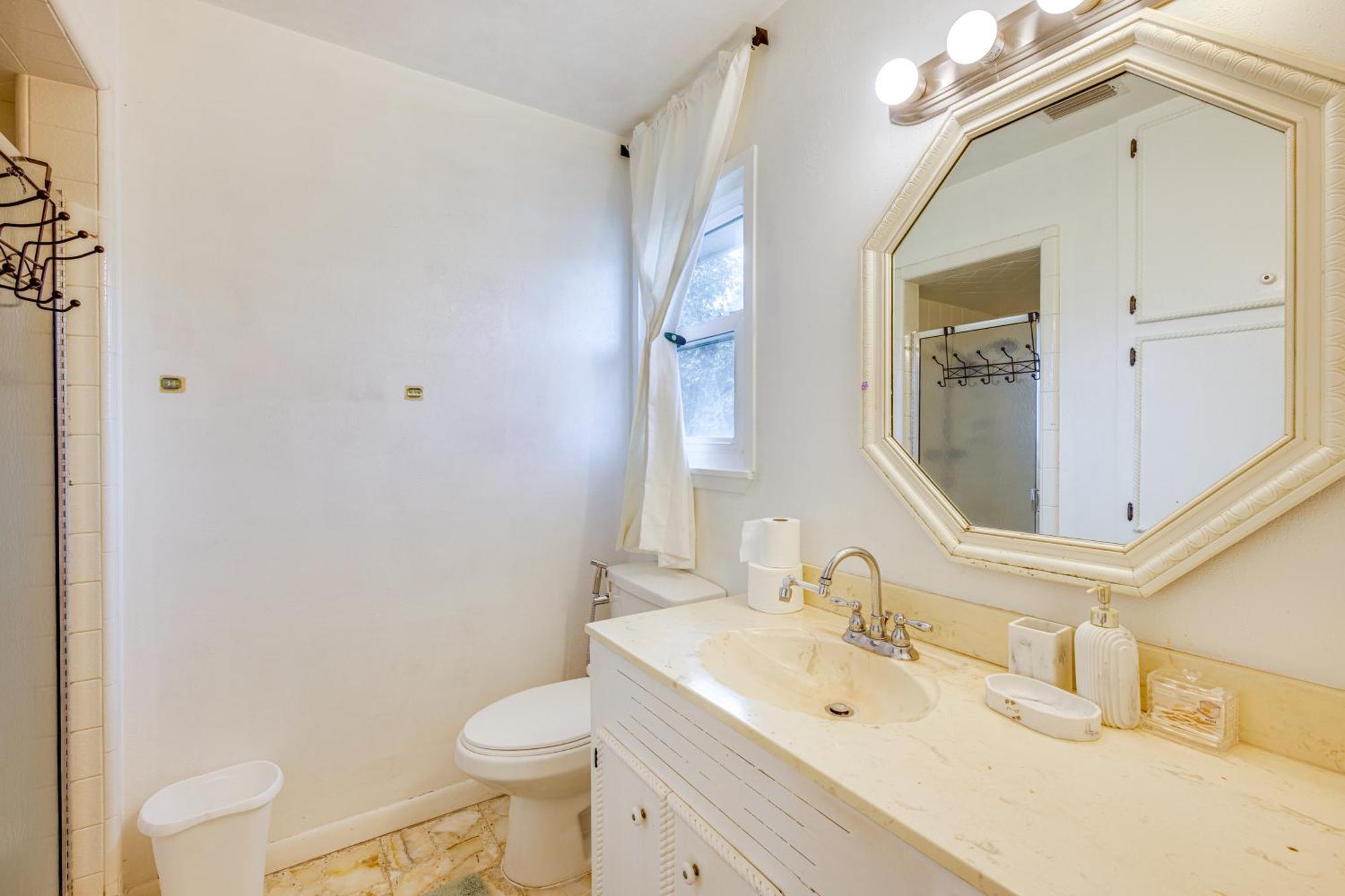 9 Mi To Dtwn Spacious Retreat In Corpus Christi! Holiday home Corpus Christi