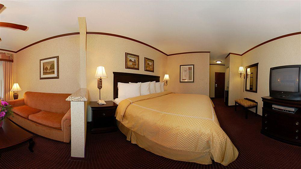 Express & Corpus Christi-n Padre Island By Ihg