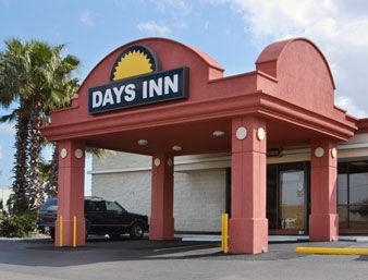 Days Near D Hotel Corpus Christi