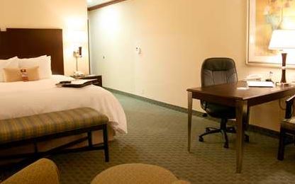 Hampton & I-37 - Navigation Boulevard Hotel