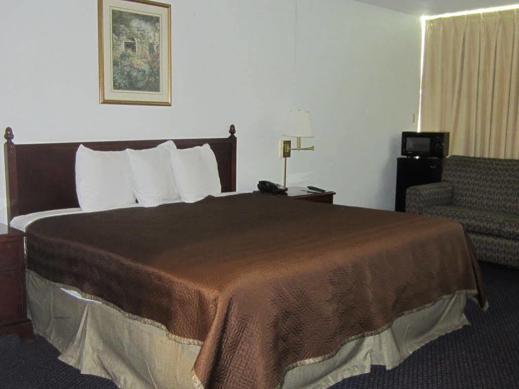 Fairbridge Express Hotel 2*