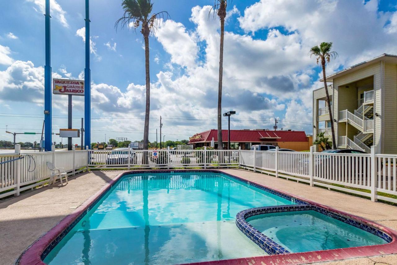 Hotel 6-corpus Christi, Tx 2*
