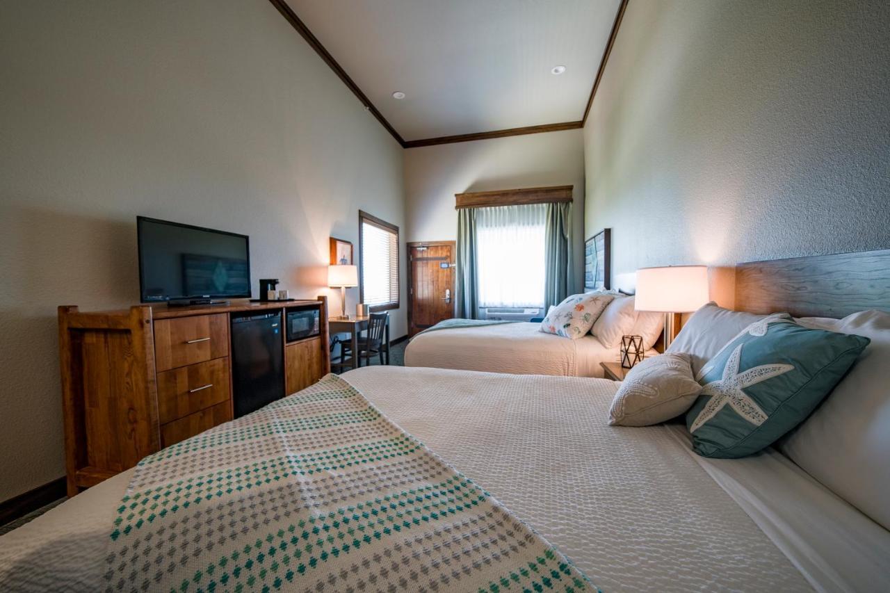 Waves Hotel 3*