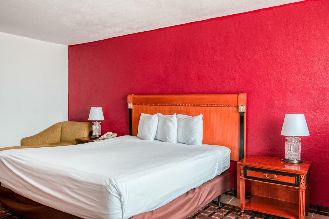 Fairbridge Express Hotel