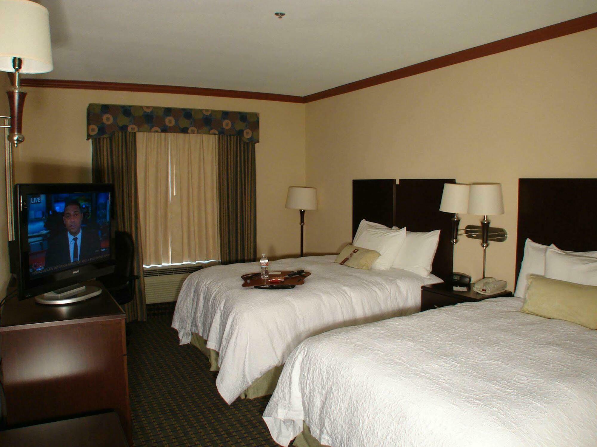 Hampton & I-37 - Navigation Boulevard Hotel