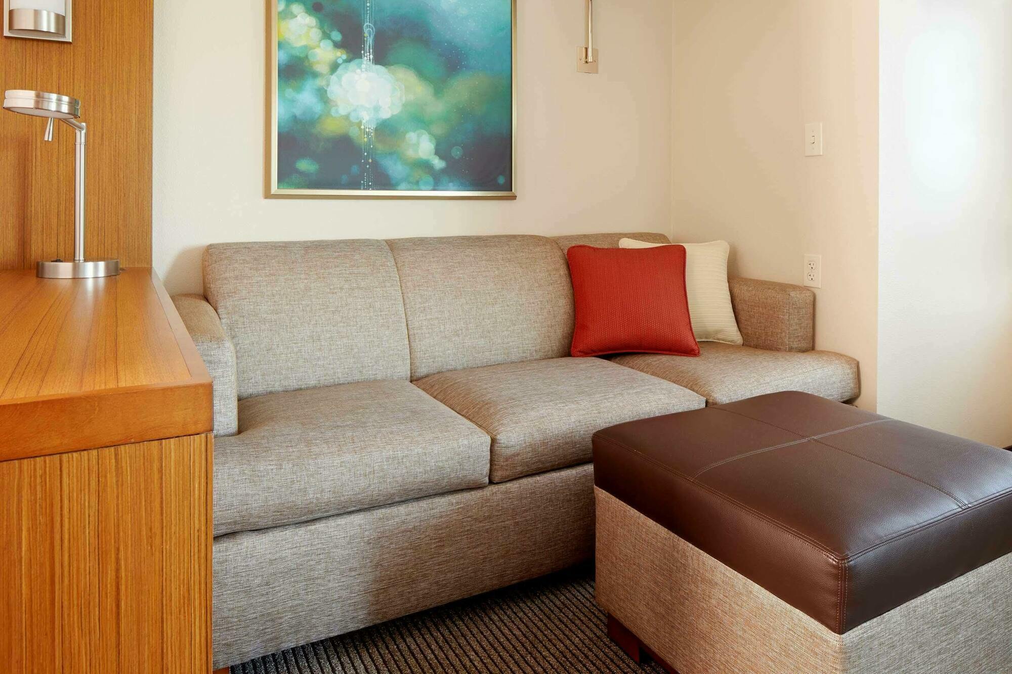 Hotel Embassy 3*