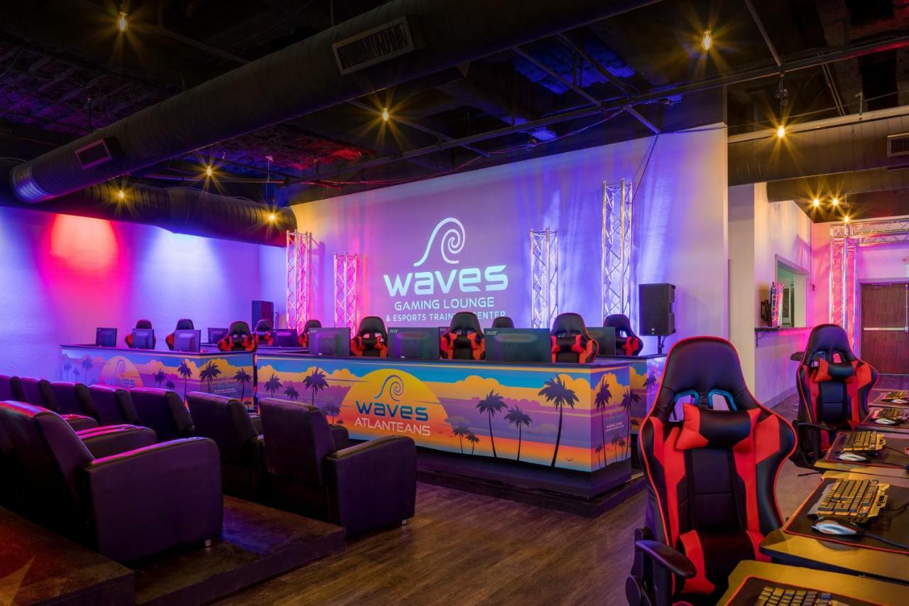 Waves Hotel