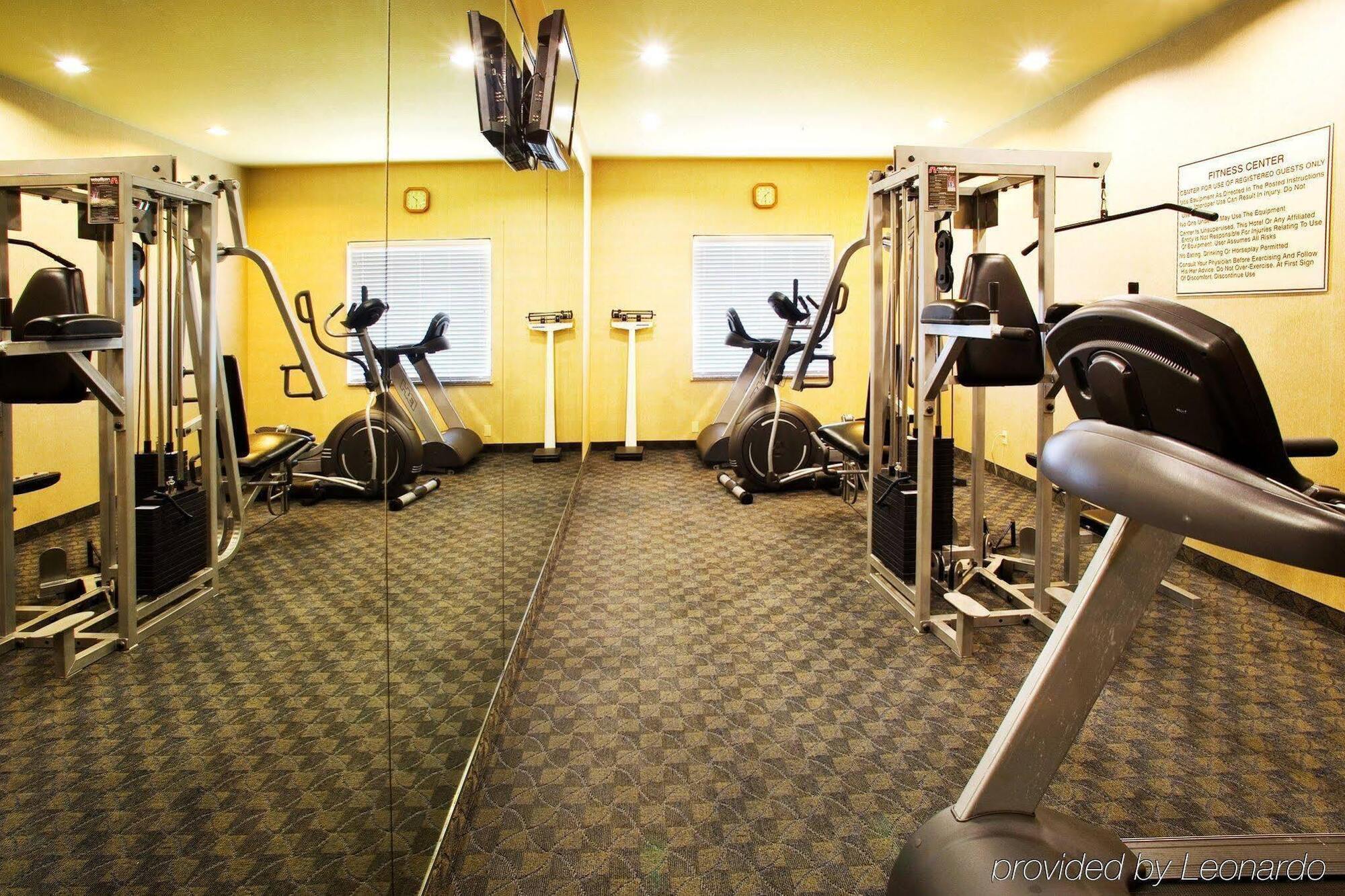 Express & Suites, Nw, Calallen By Ihg Hotel Corpus Christi