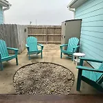 Barefoot Bungalow - Pet Friendly- 2 Bdrm Townhome