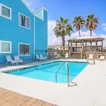 Lyla\'S Beach Getaway