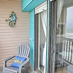 Beachfront Corpus Christi Condo With Deck And Views!