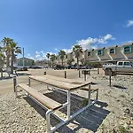 Corpus Christi Condo With Pool Walk To The Beach!