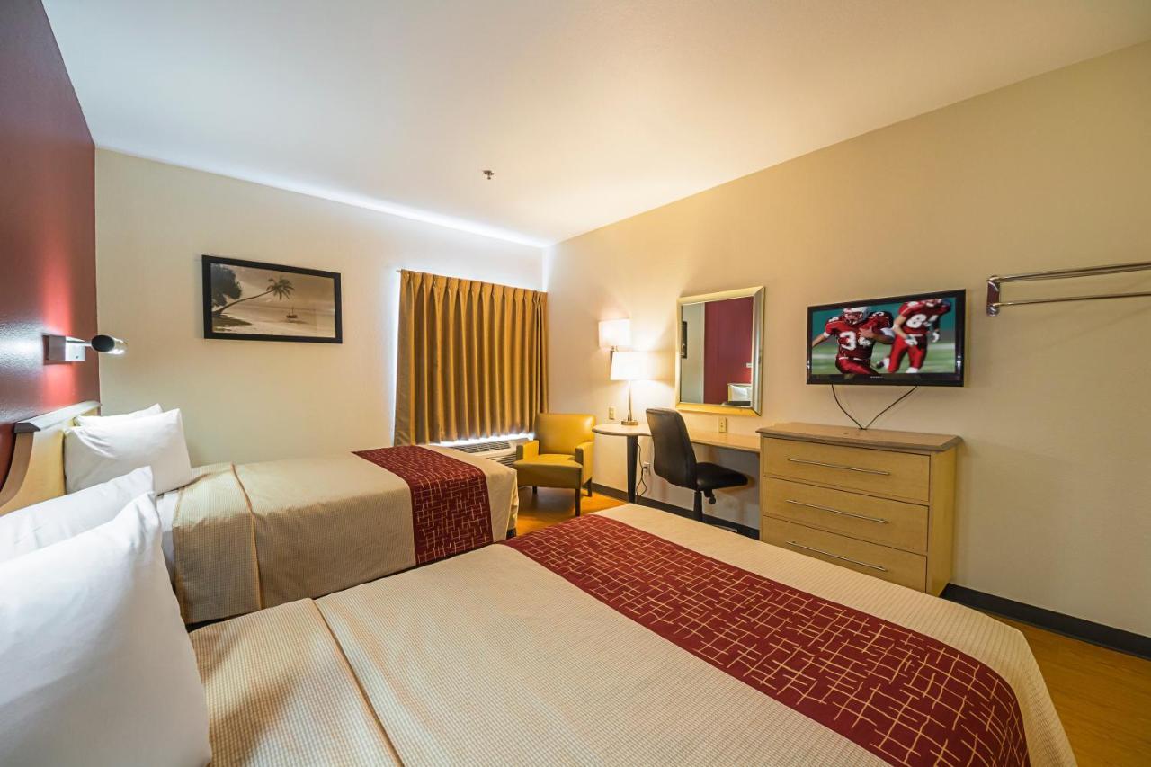Hotel Red Roof & 2*