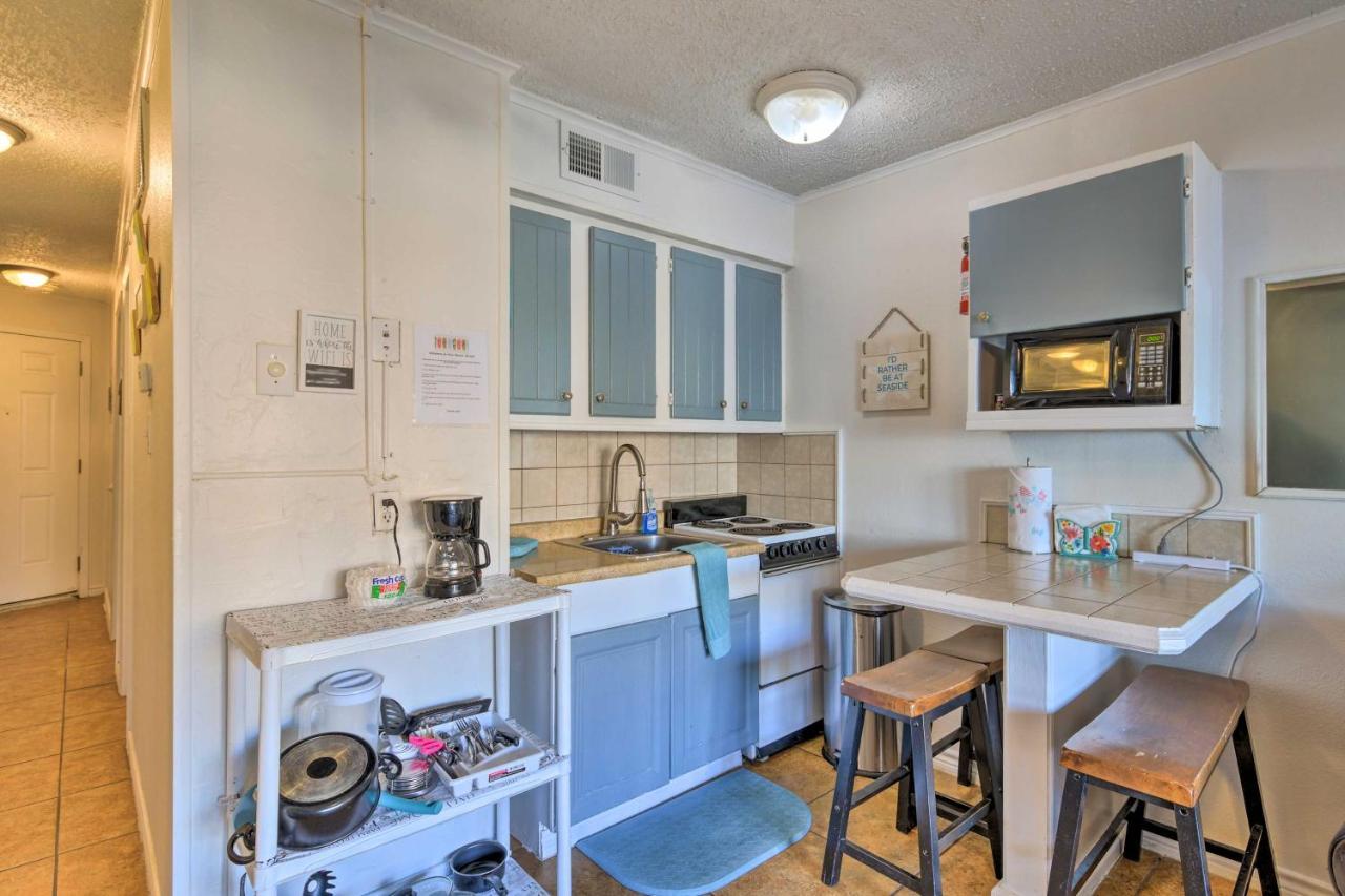 Beach Balcony, Pool Access, Steps To Shore! Apartment