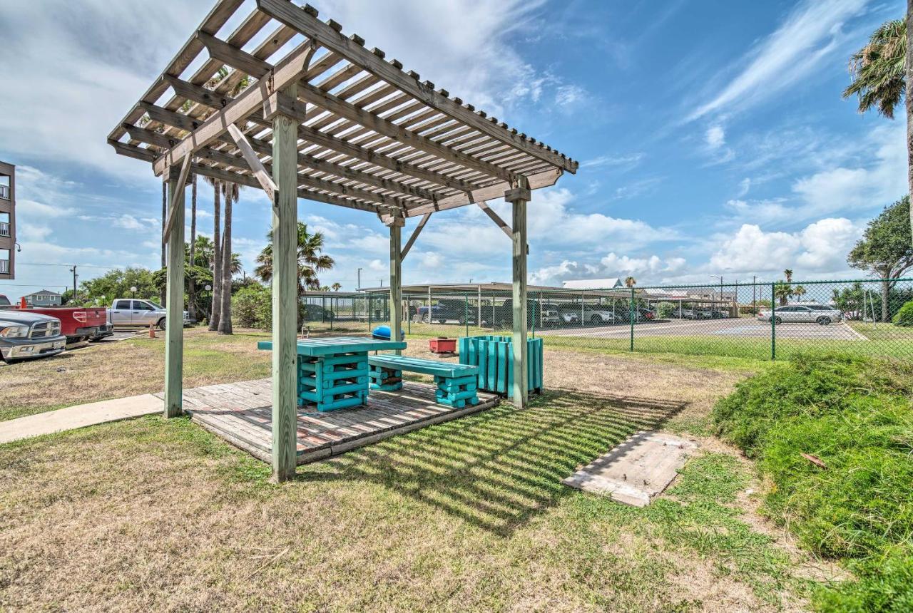Apartment Beach Balcony, Pool Access, Steps To Shore!