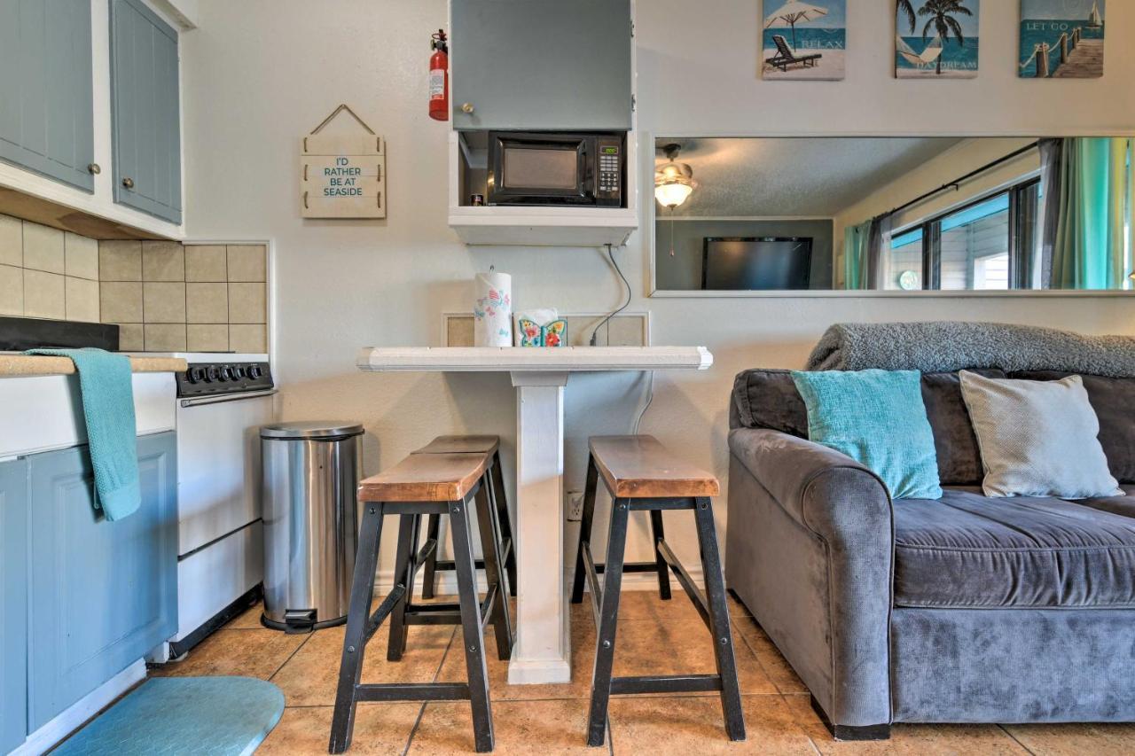 Beach Balcony, Pool Access, Steps To Shore!
