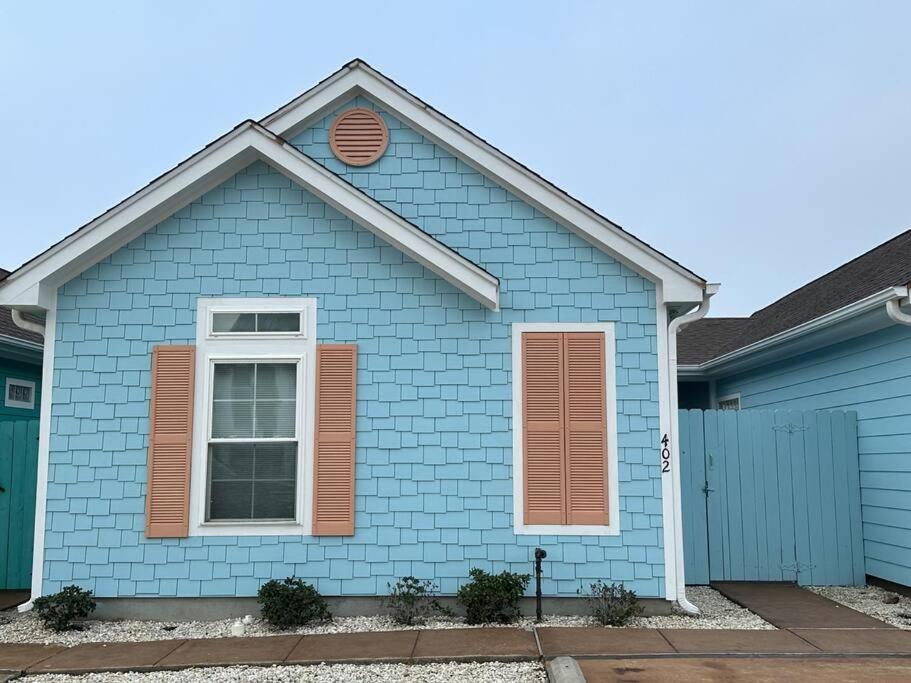 Villa Barefoot - Pet Friendly- 2 Bdrm Townhome *
