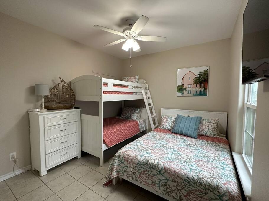 Barefoot - Pet Friendly- 2 Bdrm Townhome Villa *