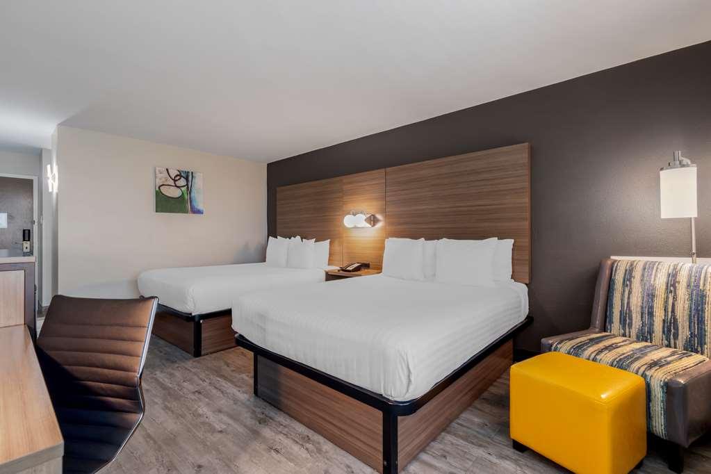 Hotel Western Airport *