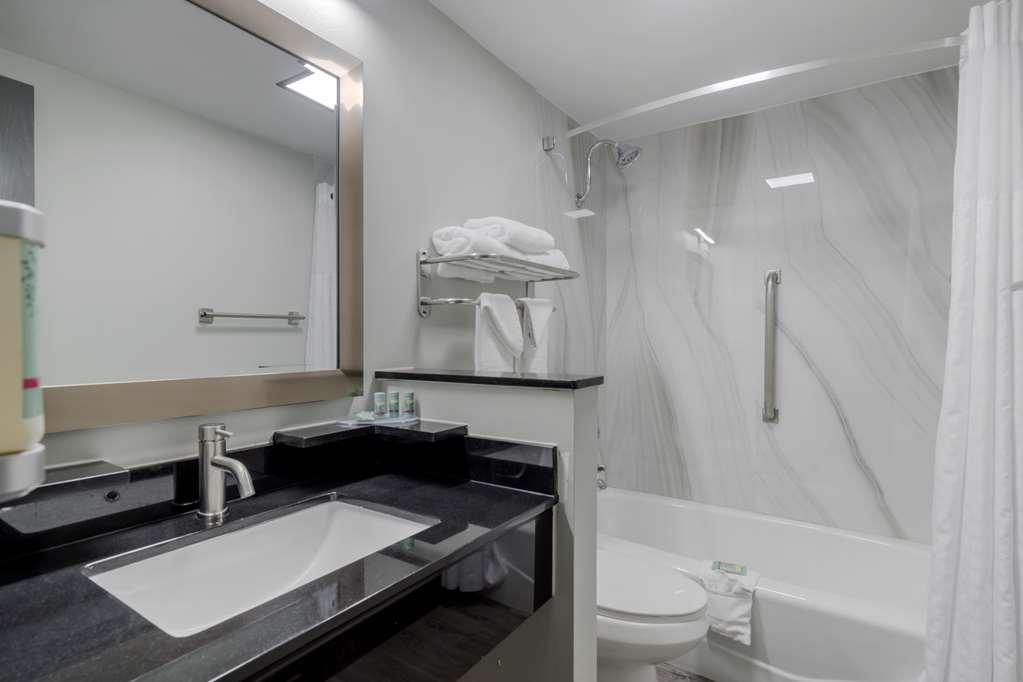 Western Airport Hotel *