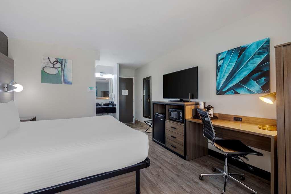 Western Airport Hotel *