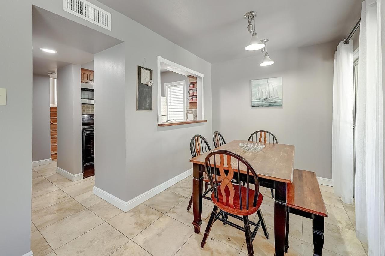 Aloha Apartment *