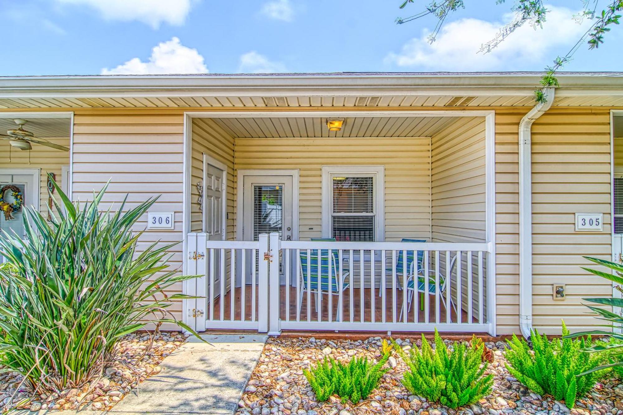 Palm Bay 306