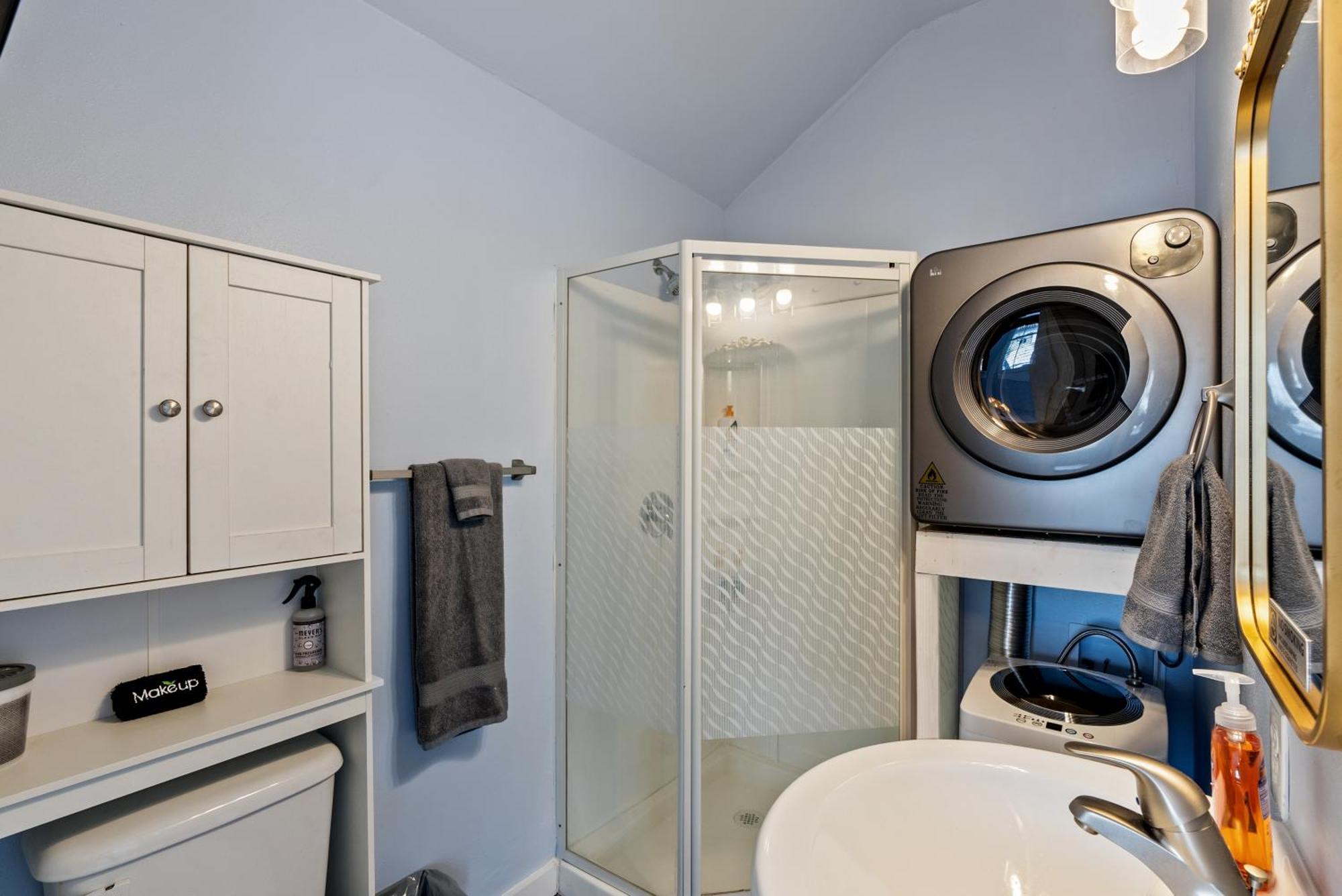 Coastal Haven Minutes From Beaches And Downtown *