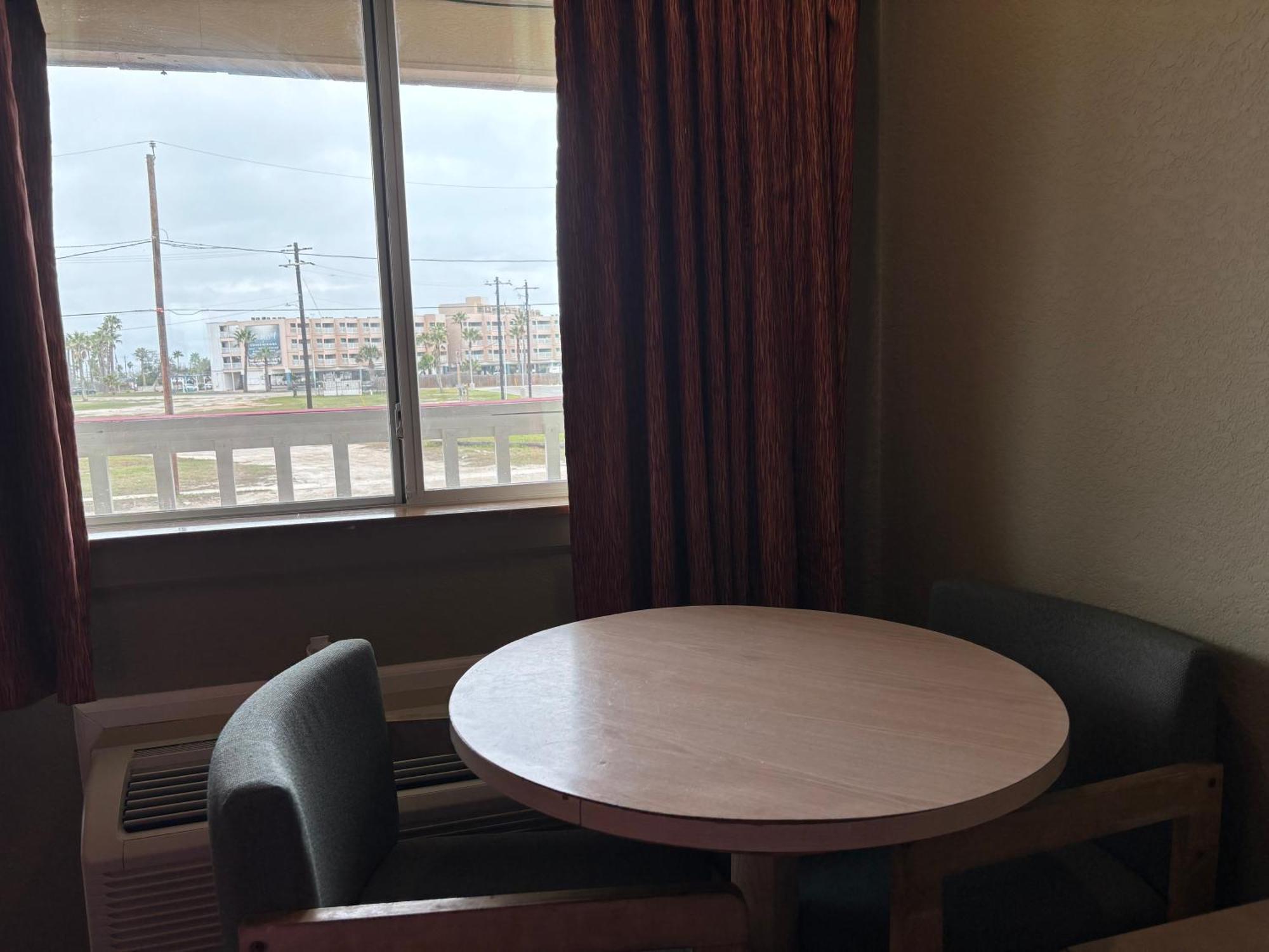 Budget Hotel 5*