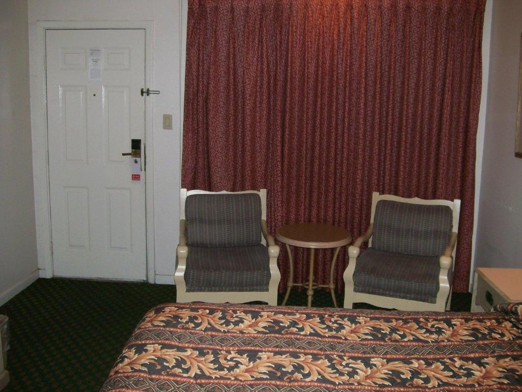 Bayfront Motel