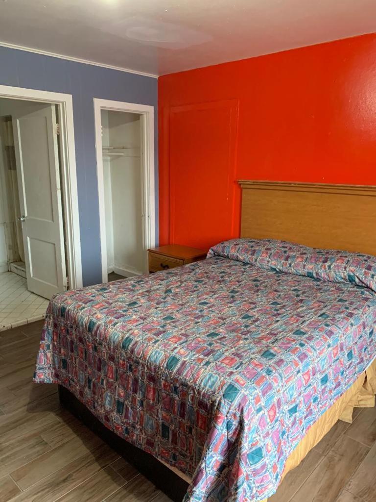 Economy Hotel 2*